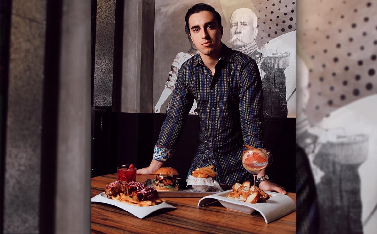 Fernando Atiye en su cocina