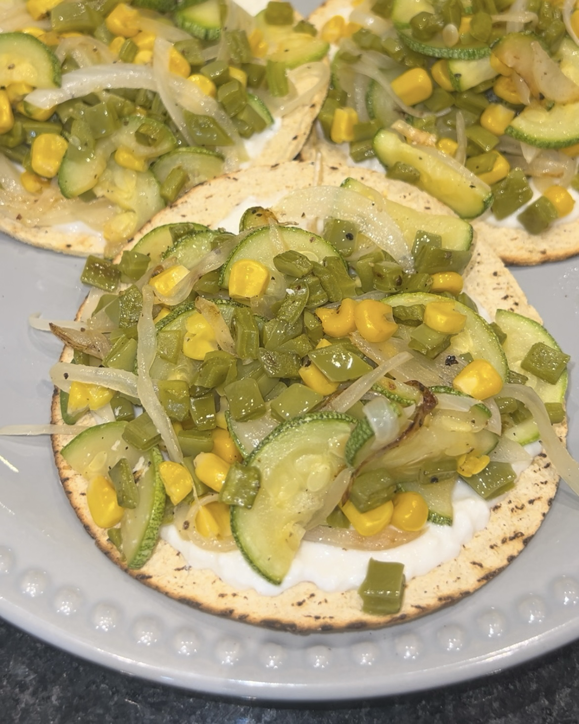 Tostadas de Nopal con Elote